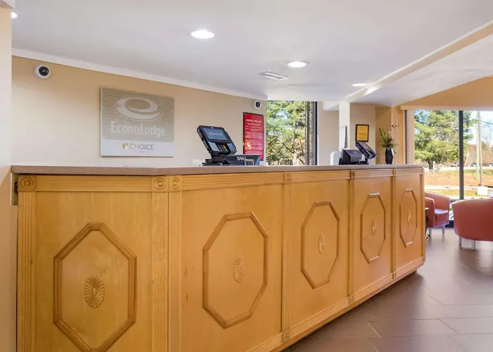 Villa: Econo Lodge Hendersonville