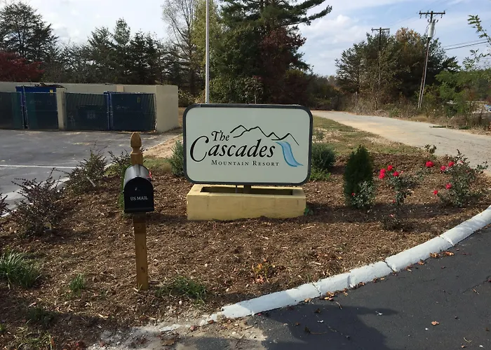 Family Hotel: Cascades Mountain Resort, Ascend Hotel Collection